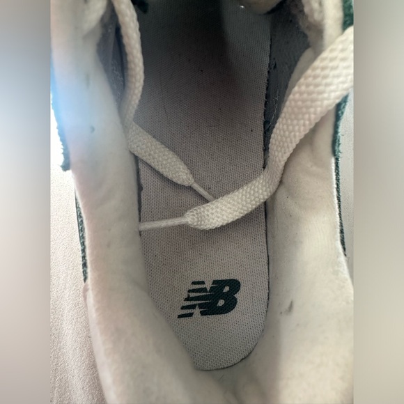New Balance sneakers - Picture 3 of 7